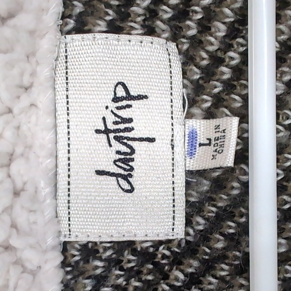 Daytrip Olive Green Black Plaid Sherpa Fleece Plush Shacket Size Large - Picture 2 of 6